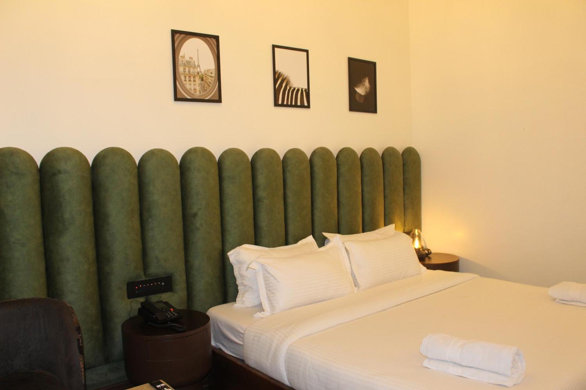 Gulf Hotel Mumbai- The Boutique Hotel Colaba มุมไบ ภายนอก รูปภาพ