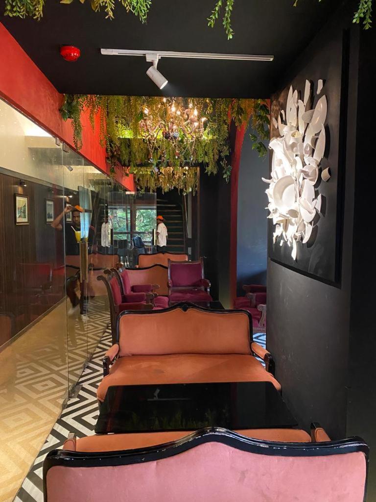 Gulf Hotel Mumbai- The Boutique Hotel Colaba มุมไบ ภายนอก รูปภาพ