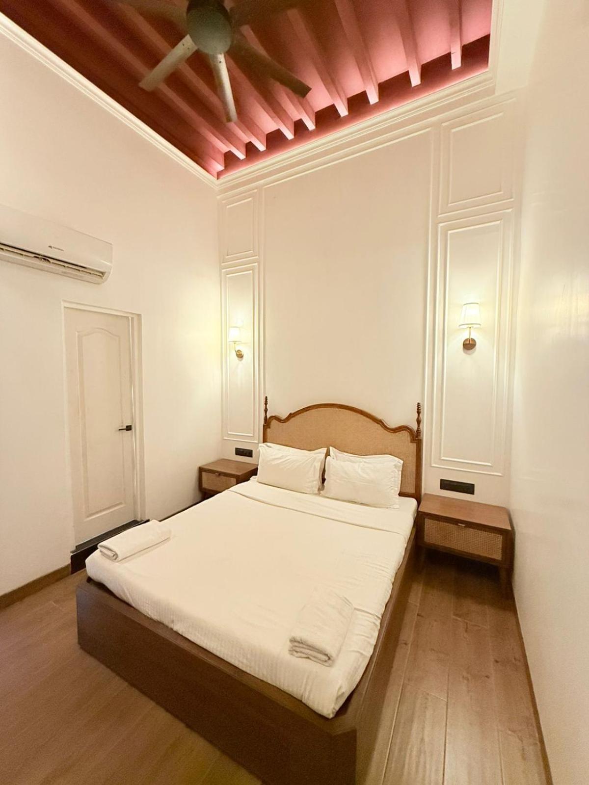 Gulf Hotel Mumbai- The Boutique Hotel Colaba มุมไบ ภายนอก รูปภาพ