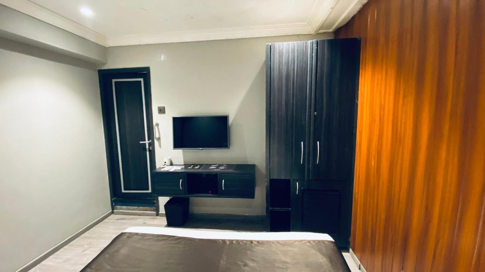 Gulf Hotel Mumbai- The Boutique Hotel Colaba มุมไบ ภายนอก รูปภาพ