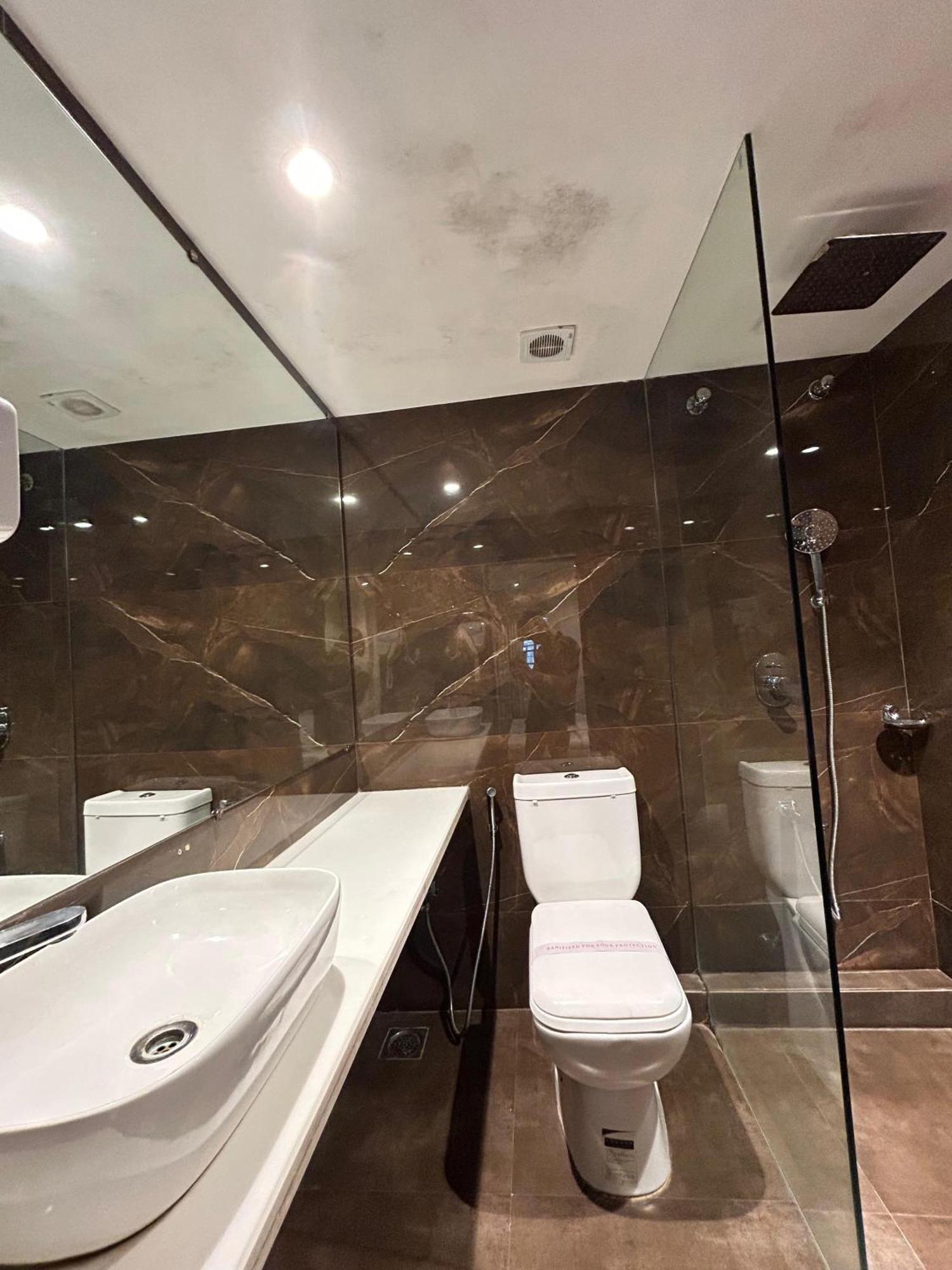 Gulf Hotel Mumbai- The Boutique Hotel Colaba มุมไบ ภายนอก รูปภาพ