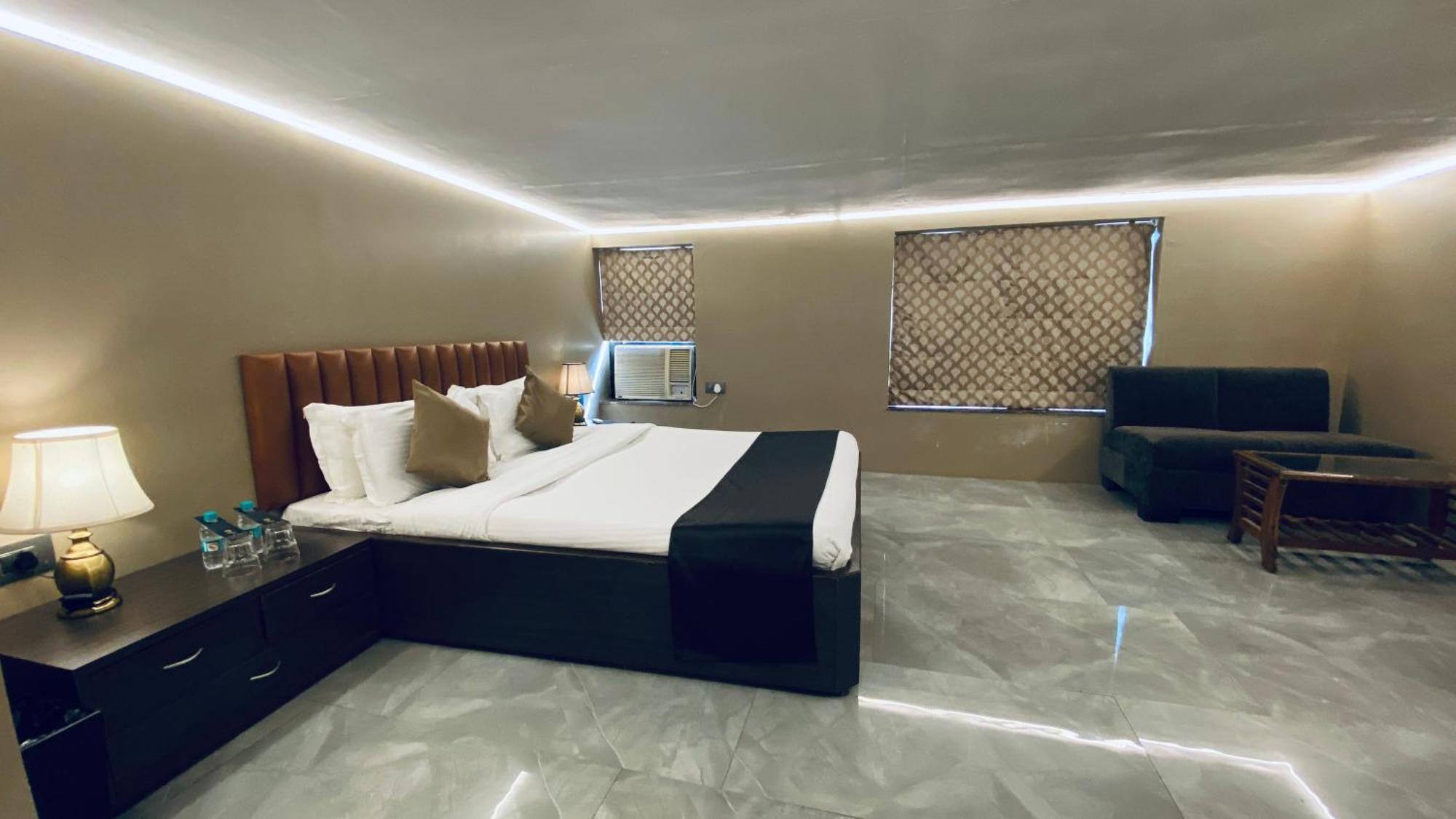 Gulf Hotel Mumbai- The Boutique Hotel Colaba มุมไบ ภายนอก รูปภาพ