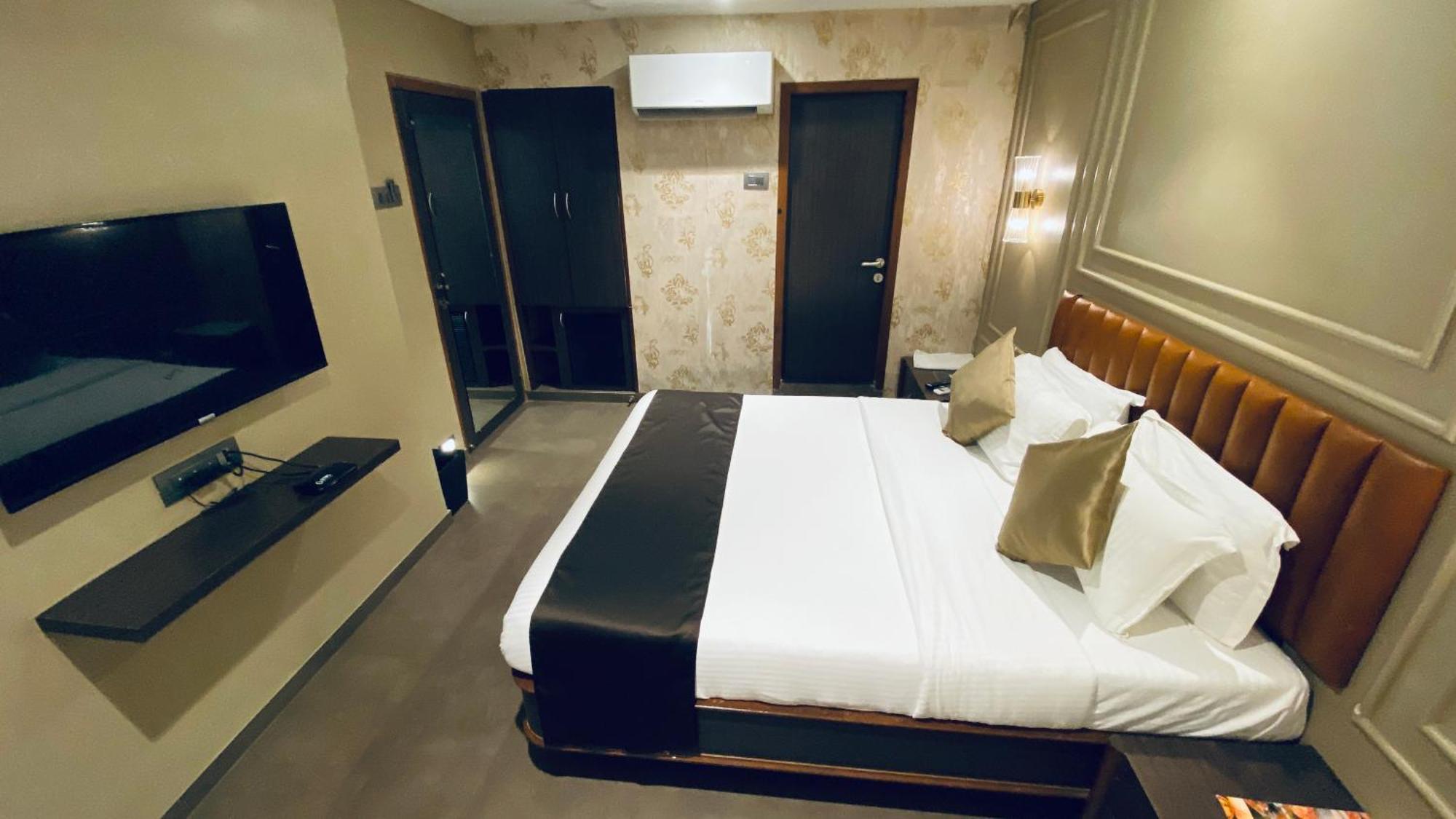 Gulf Hotel Mumbai- The Boutique Hotel Colaba มุมไบ ภายนอก รูปภาพ