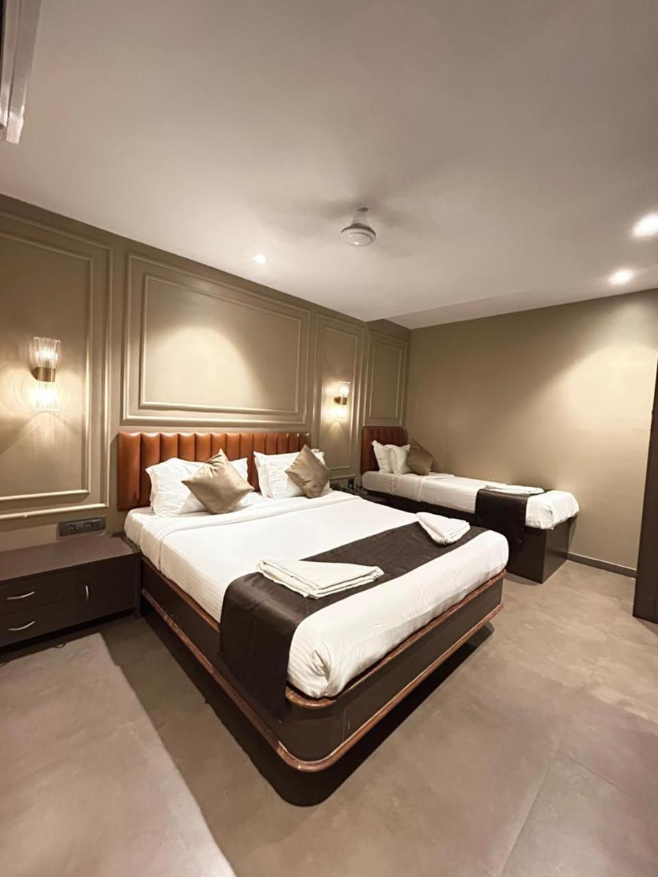 Gulf Hotel Mumbai- The Boutique Hotel Colaba มุมไบ ภายนอก รูปภาพ