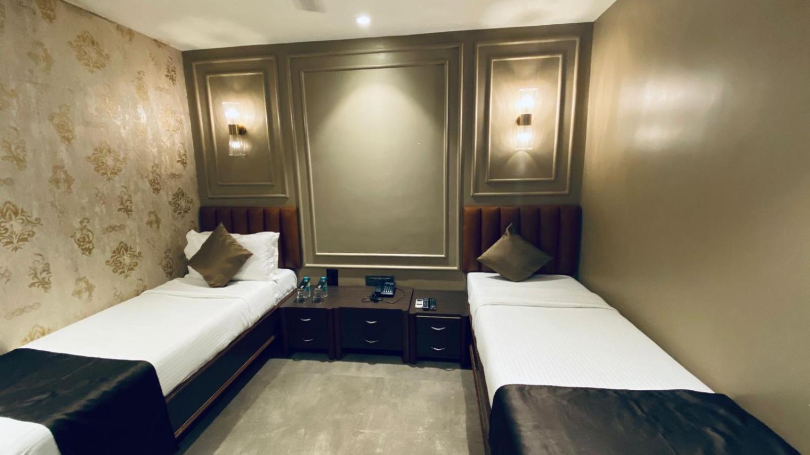 Gulf Hotel Mumbai- The Boutique Hotel Colaba มุมไบ ภายนอก รูปภาพ