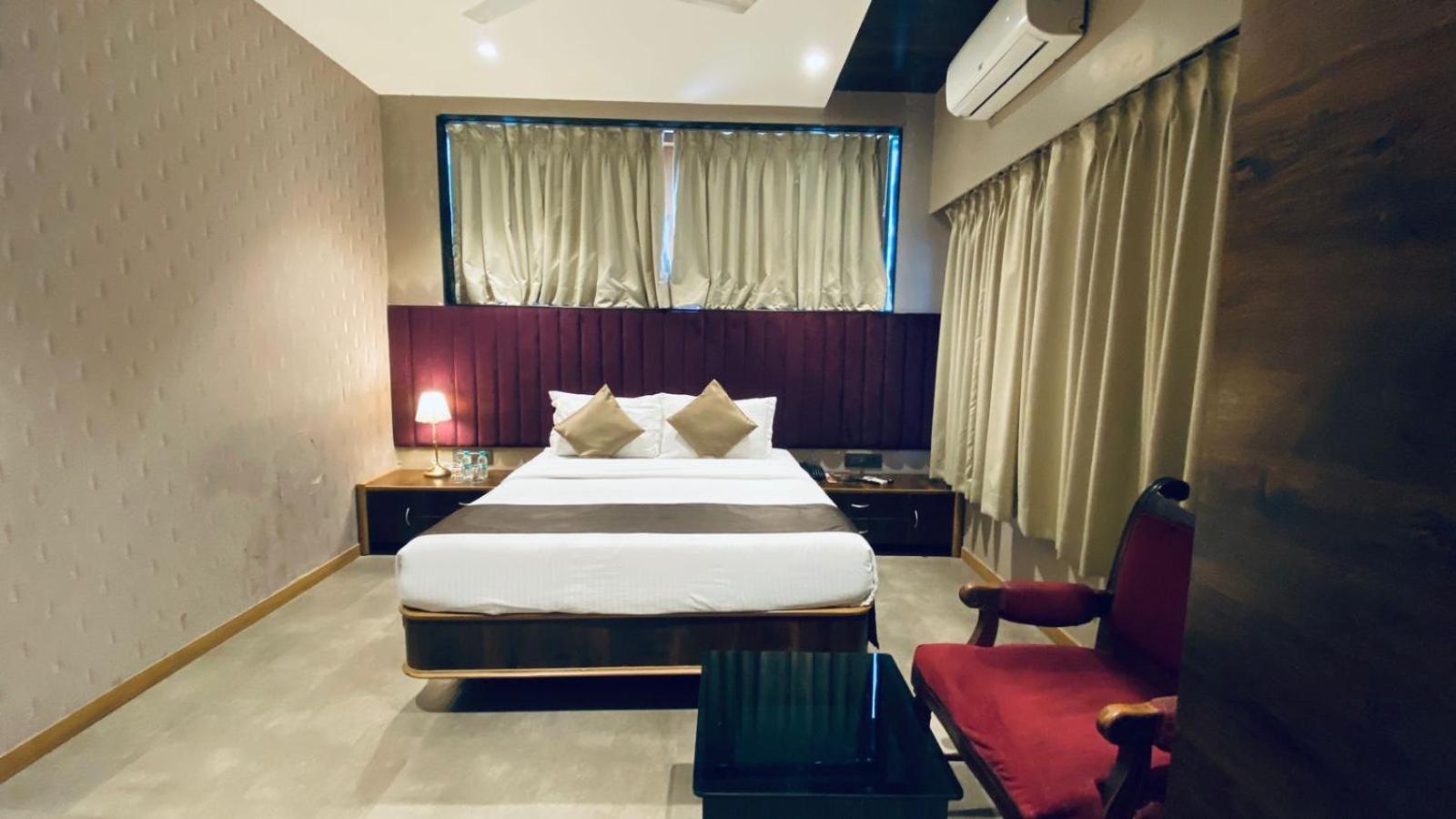 Gulf Hotel Mumbai- The Boutique Hotel Colaba มุมไบ ภายนอก รูปภาพ